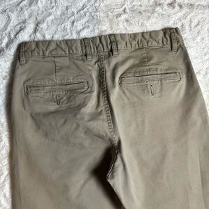 H&M Slim Fit Khaki Stretch Chino Pants | Size 31